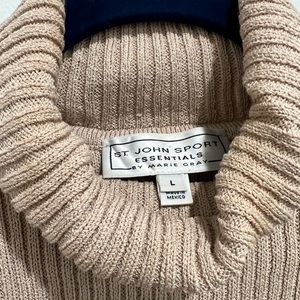 St. John Wool Knit Tan Turtleneck Sweater Top